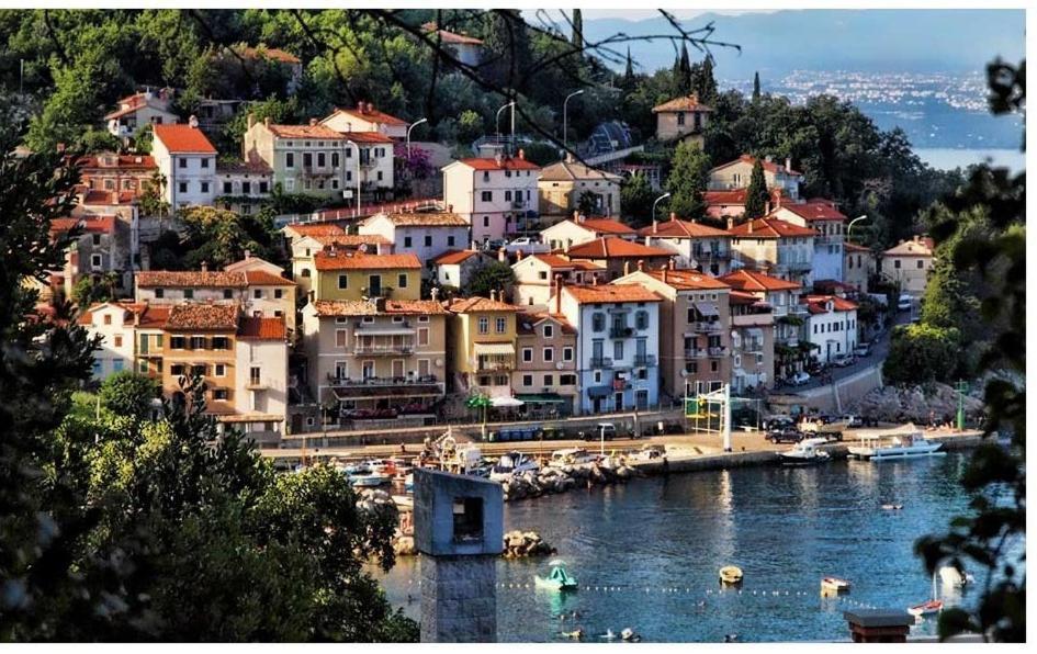 Zonnemarie 2 * Moscenicka Draga
